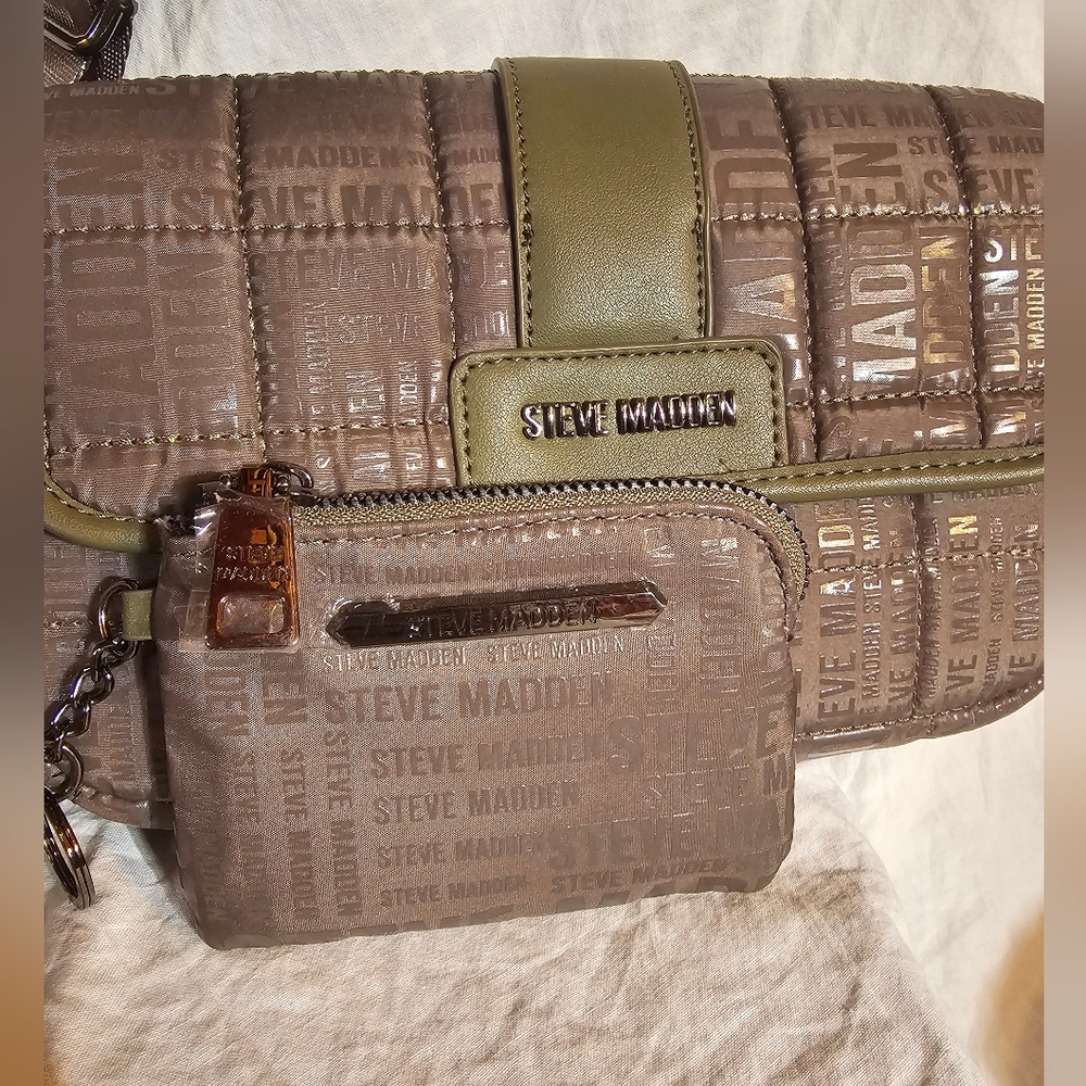 Steve Madden NWOT Byphyre Olive Green Crossbody - Picture 2 of 8